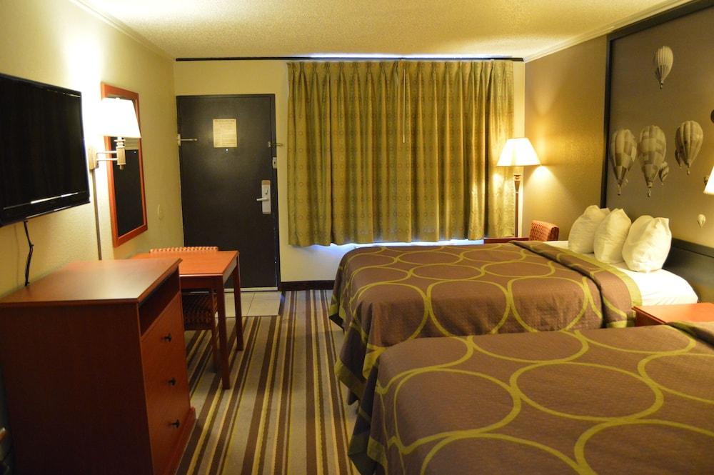 Super 8 By Wyndham Longview/North Motel Ngoại thất bức ảnh