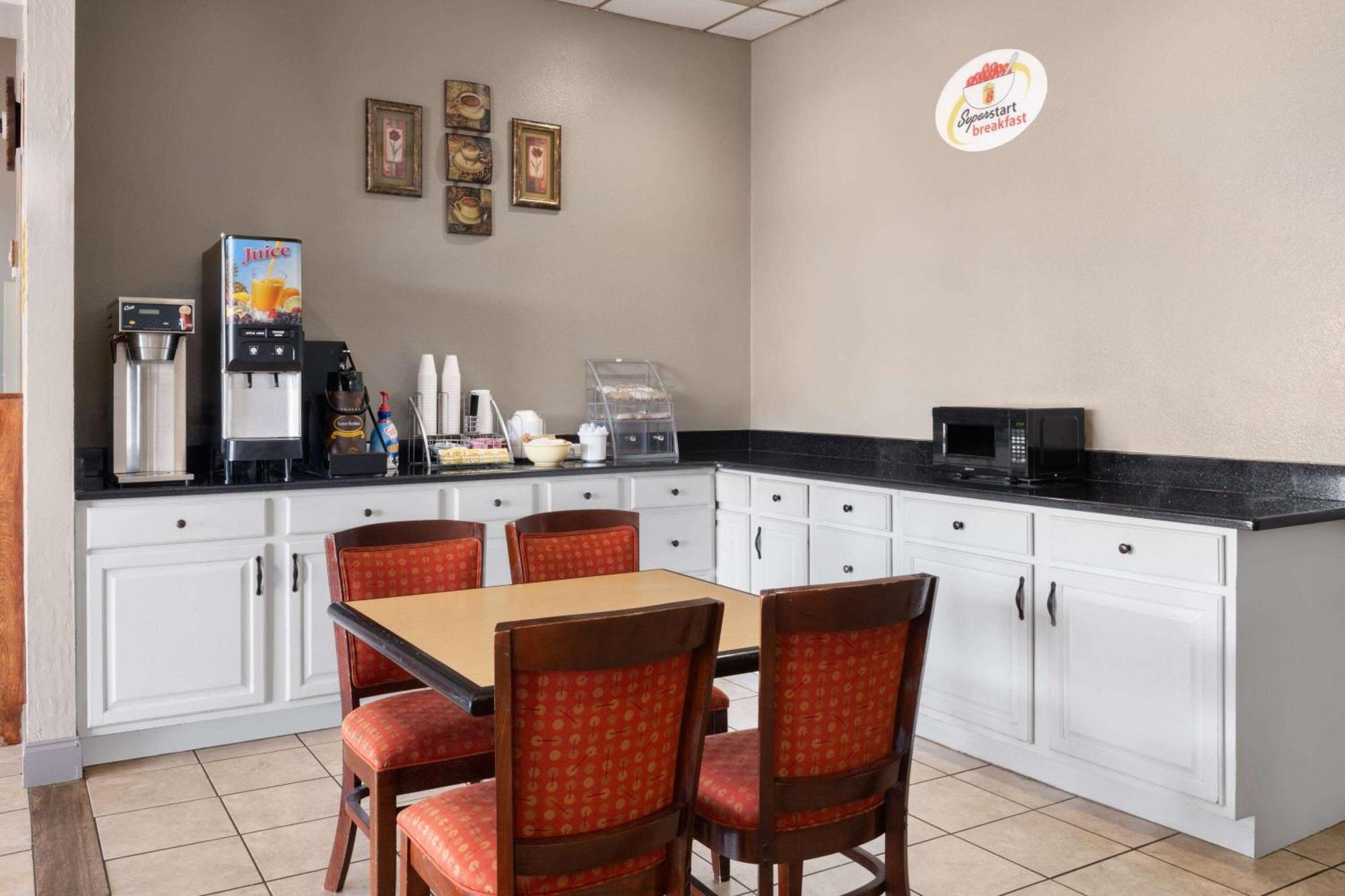 Super 8 By Wyndham Longview/North Motel Ngoại thất bức ảnh